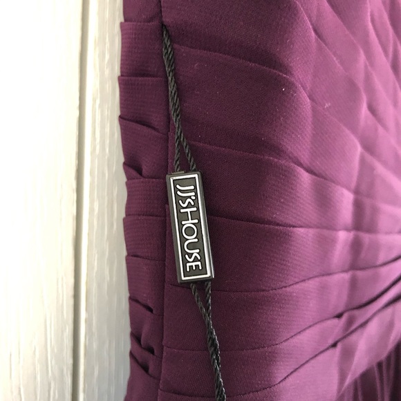 Gorgeous JJ’s House Grape Prom Dress - Picture 8 of 11